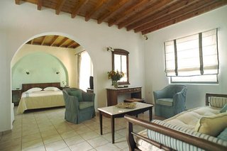 pelican bay hotel