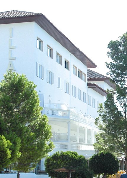 hotel illa dor and club apartaments