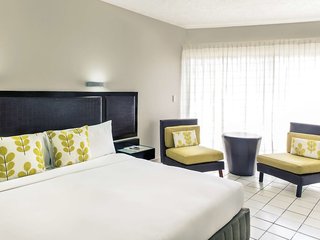 Mercure Nadi,Fiji>>Denarau Island,4 star