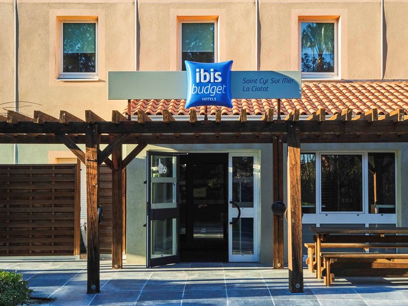 hotel ibis budget saint cyr sur mer la ciotat