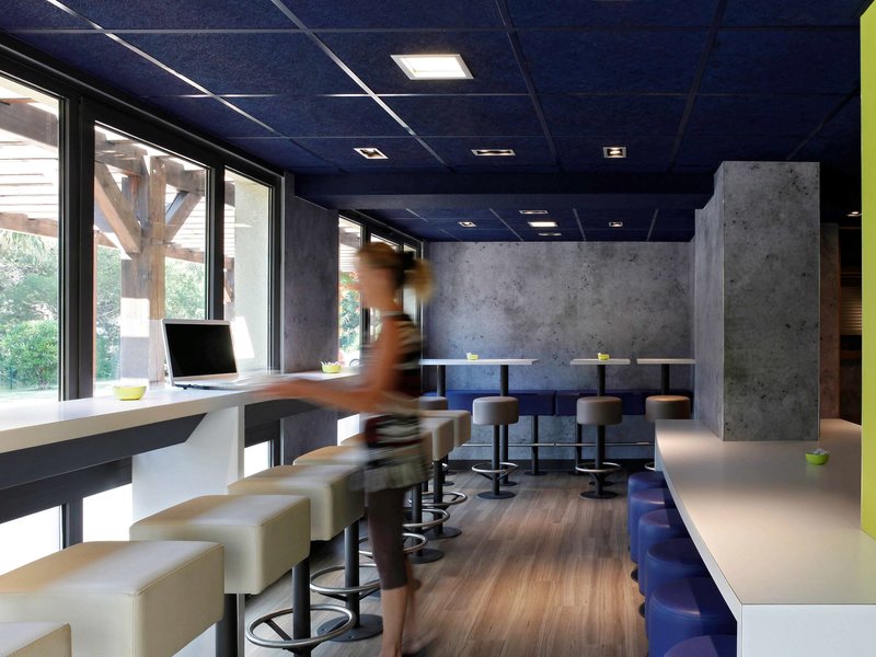 hotel ibis budget saint cyr sur mer la ciotat