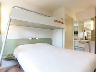 hotel ibis budget saint cyr sur mer la ciotat