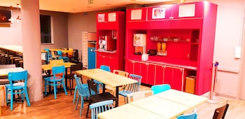 hotelf1 paris porte de montreuil