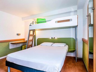sure hotel by best western nimes est