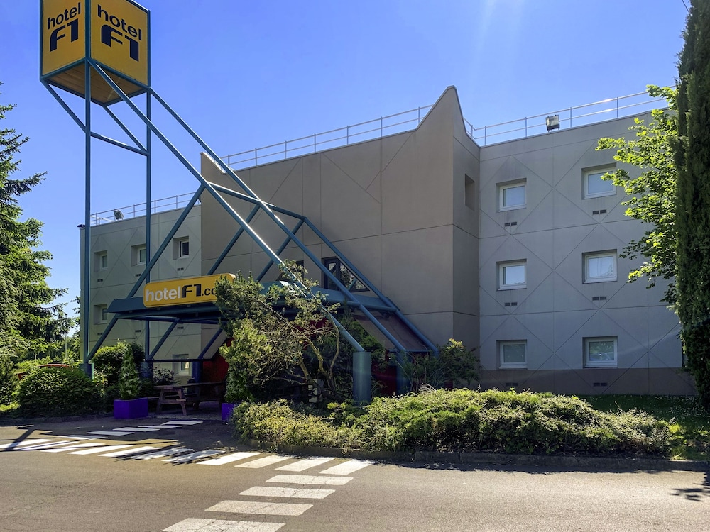 hotelf1 nice villeneuve loubet