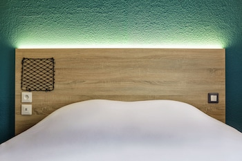 hotelf1 nantes est la beaujoire