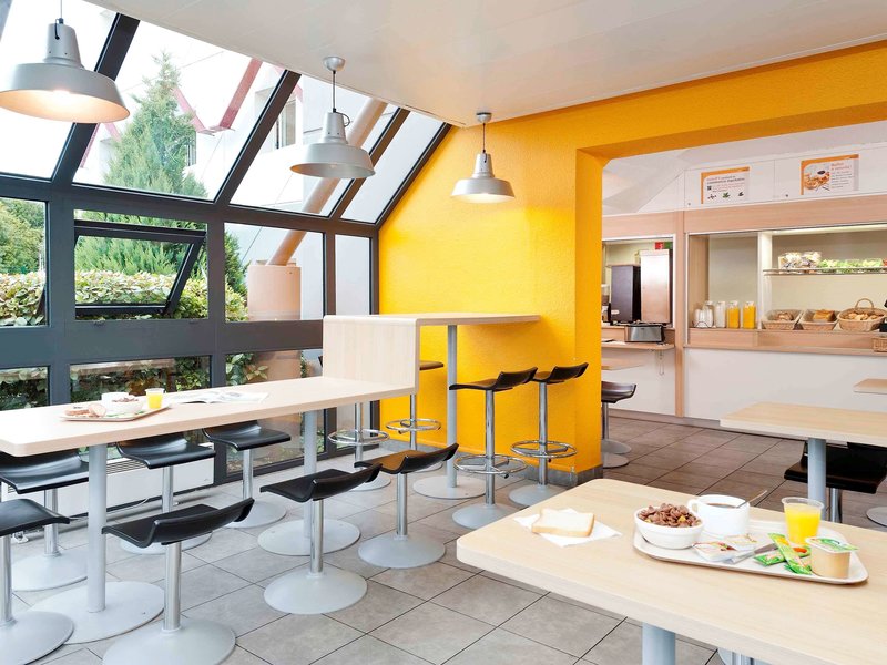 hotel premiere classe valence bourg les valence