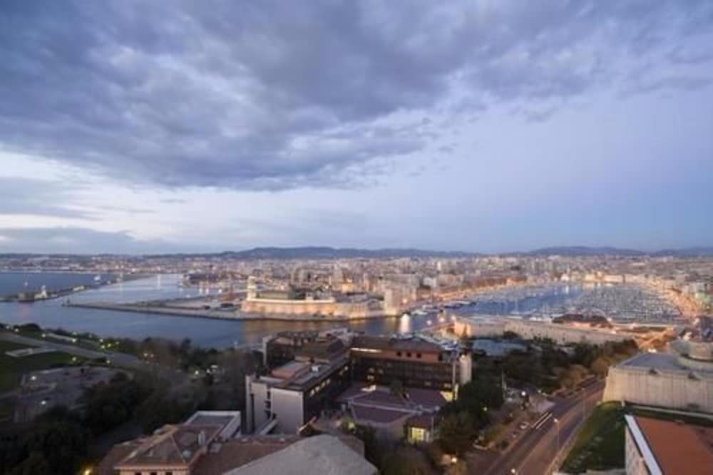 ibis budget marseille vieux port