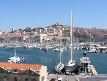 ibis budget marseille timone