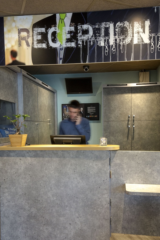 ibis budget marseille timone