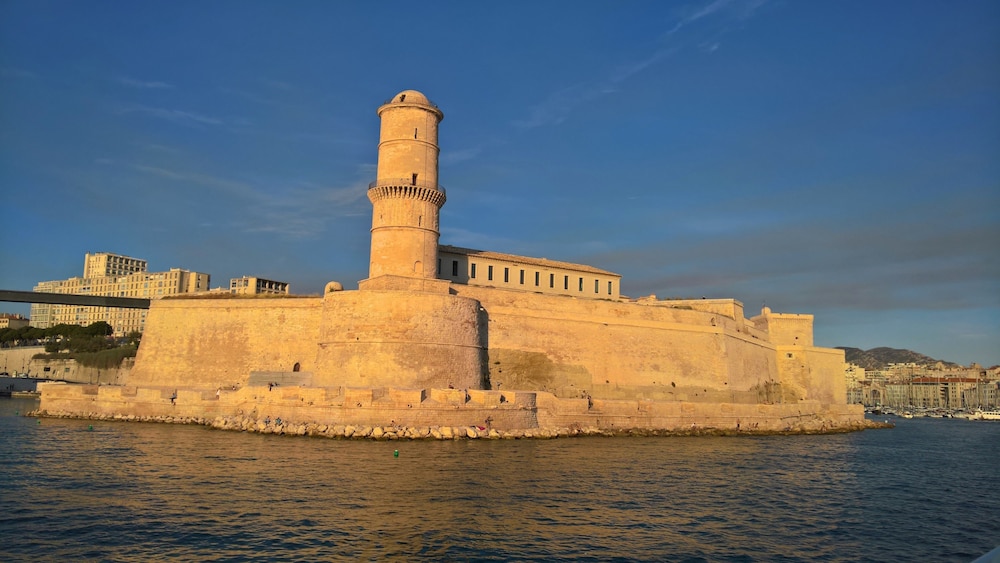 ibis budget marseille timone