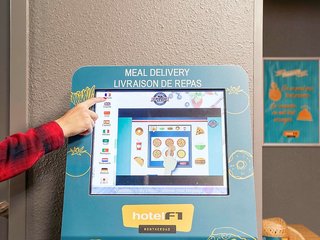 hotelf1 toulouse ramonville hotel