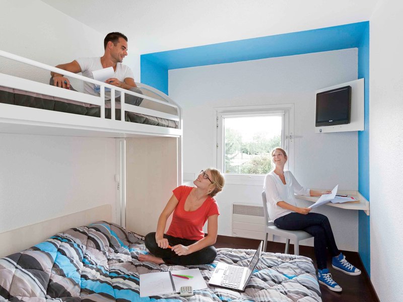 kyriad direct toulon ouest la seyne sur mer