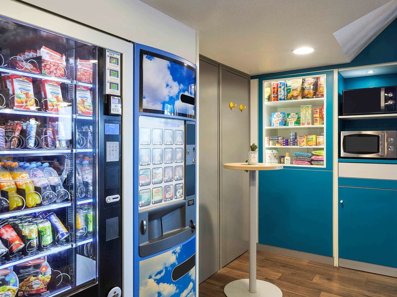 hotelf1 lille villeneuve dascq