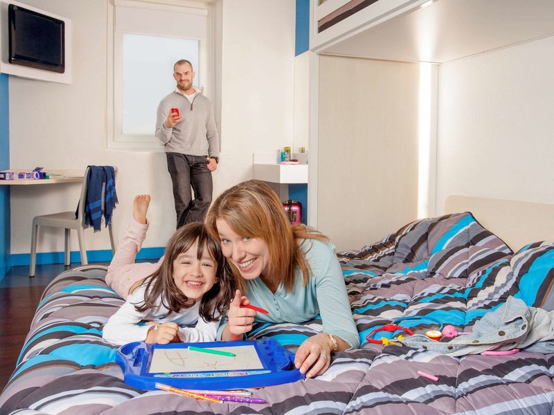 hotelf1 lille metropole metro mons sart