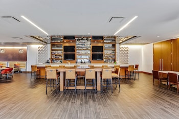 Chicago Marriott Naperville,Chicago>>Bedford Park,4 star