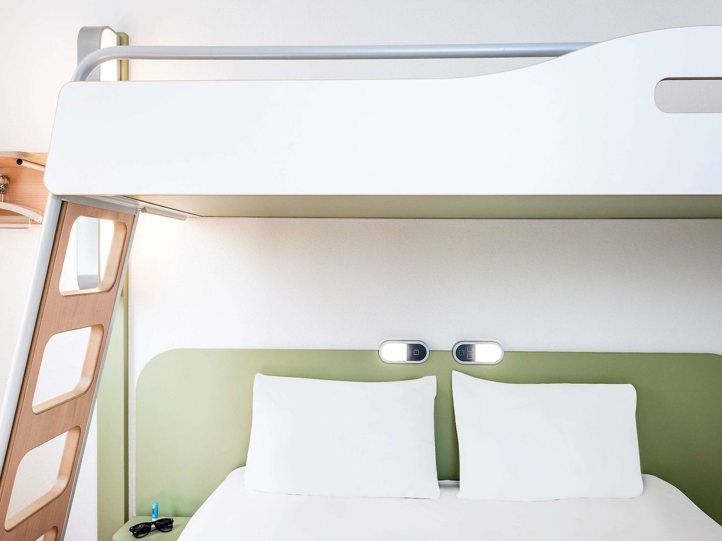 ibis budget santeny
