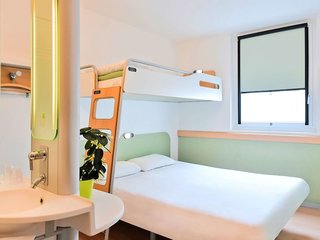 ibis budget saint quentin centre gare