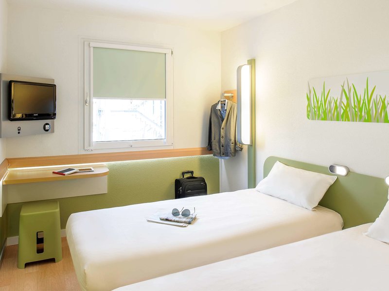ibis budget saint etienne stade