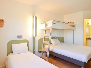 ibis budget saint etienne stade