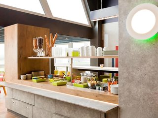 ibis budget pontault combault rn4 marne la vallee