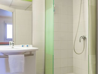 ibis budget marne la vallee pontault combault