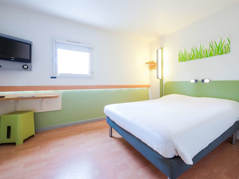 ibis budget pau est