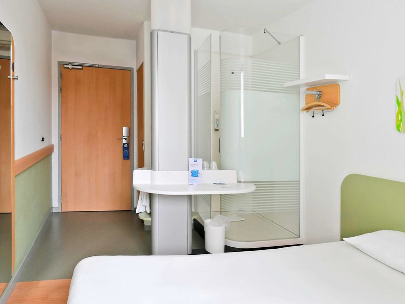 ibis budget nimes centre gare