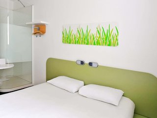 ibis budget nimes centre gare