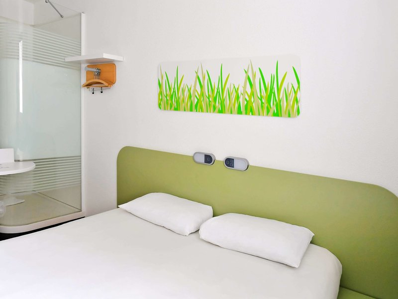 ibis budget nimes centre gare