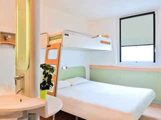 ibis budget nimes centre gare