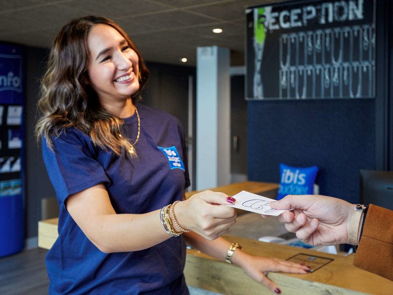 ibis budget lille villeneuve dascq