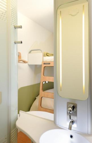 ibis budget istres trigance