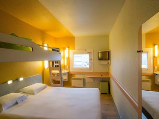 ibis budget cergy pierrelaye