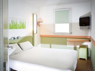 bandb hotel aix en provence meyreuil sainte victoire