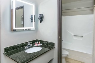 howard johnson by wyndham new braunfels