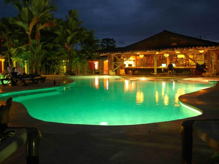 arenal backpackers resort