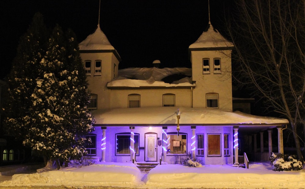 auberge les deux tours