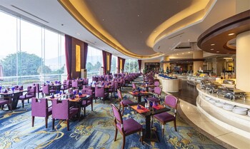 gaoming country garden phoenix hotel