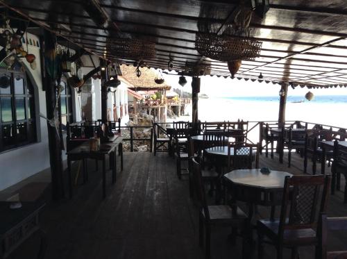 langi langi beach bungalows