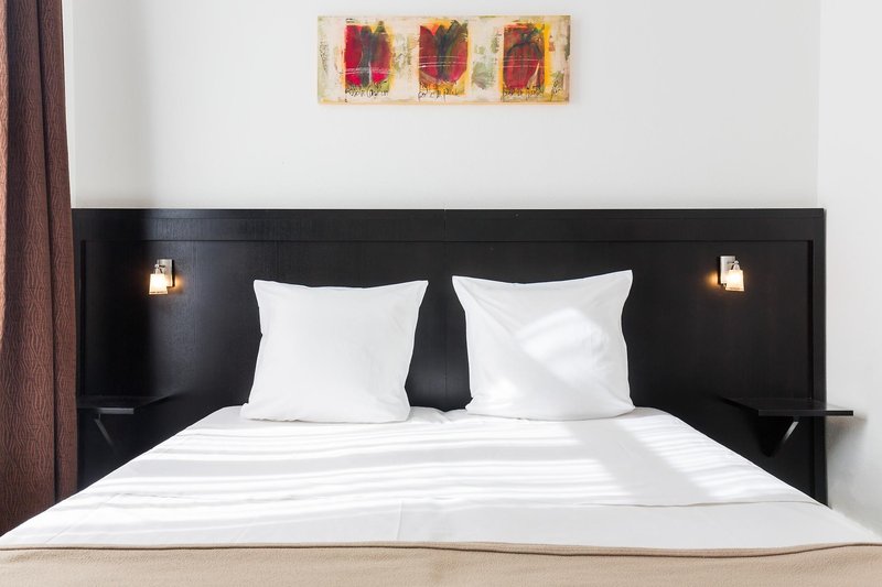 the jay hotel by happyculture