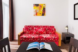 the jay hotel by happyculture