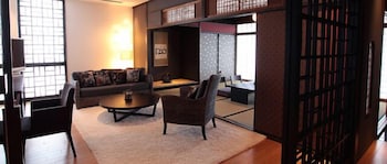 kizashi the suite