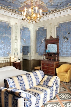 casa raffaele conforti