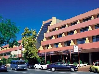 Adelaide Meridien Hotel And Apartments,Near Adelaide Botanic Gardens,4 star