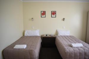 devonwood motel