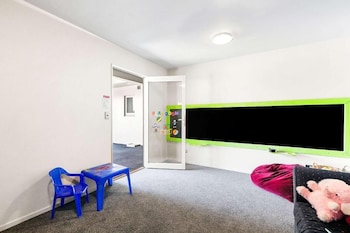 The Suites Ashburton,Ashburton>>Allenton,3.5 star