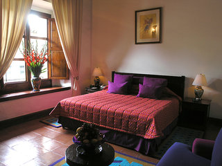 Hotel-Img