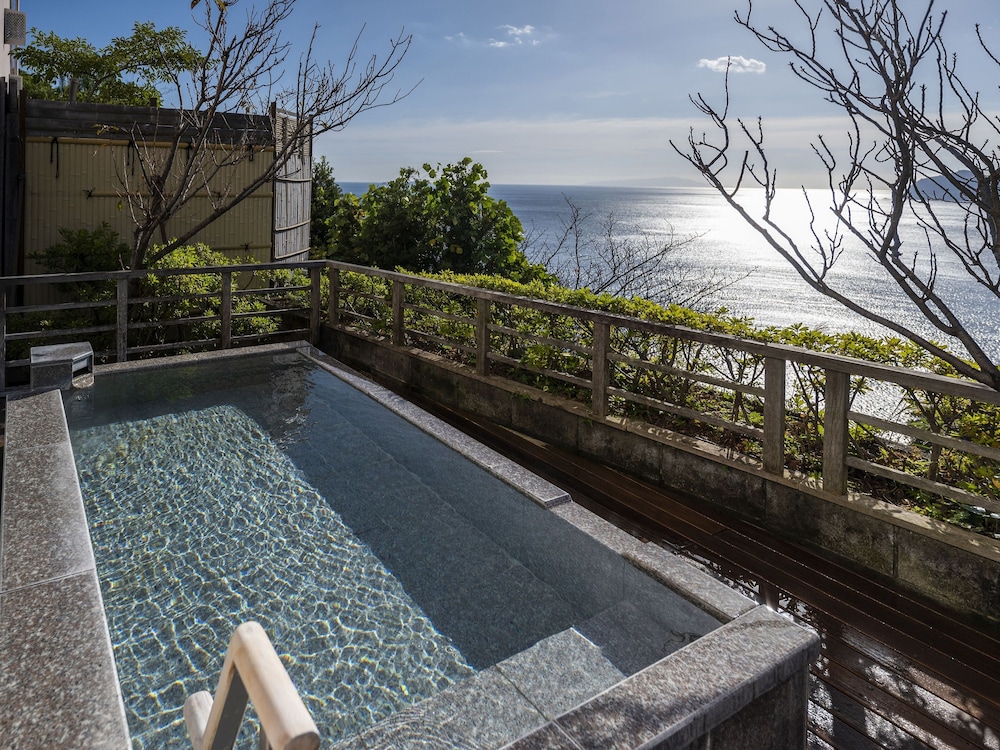 hotel new akao