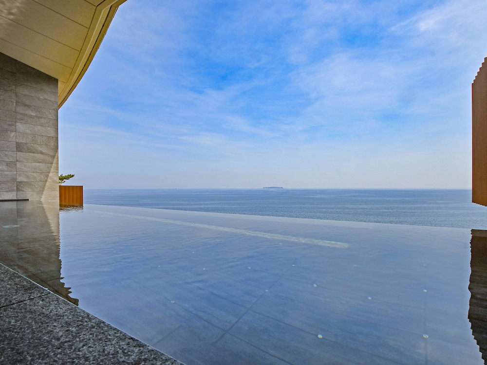 hotel new akao